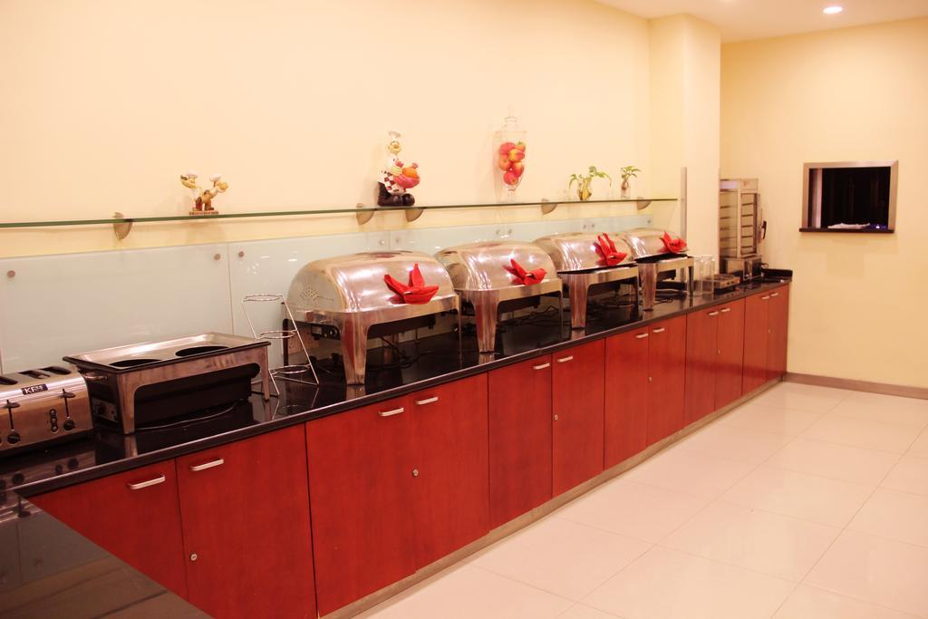 Hanting Express Shangri-La Branch Buitenkant foto